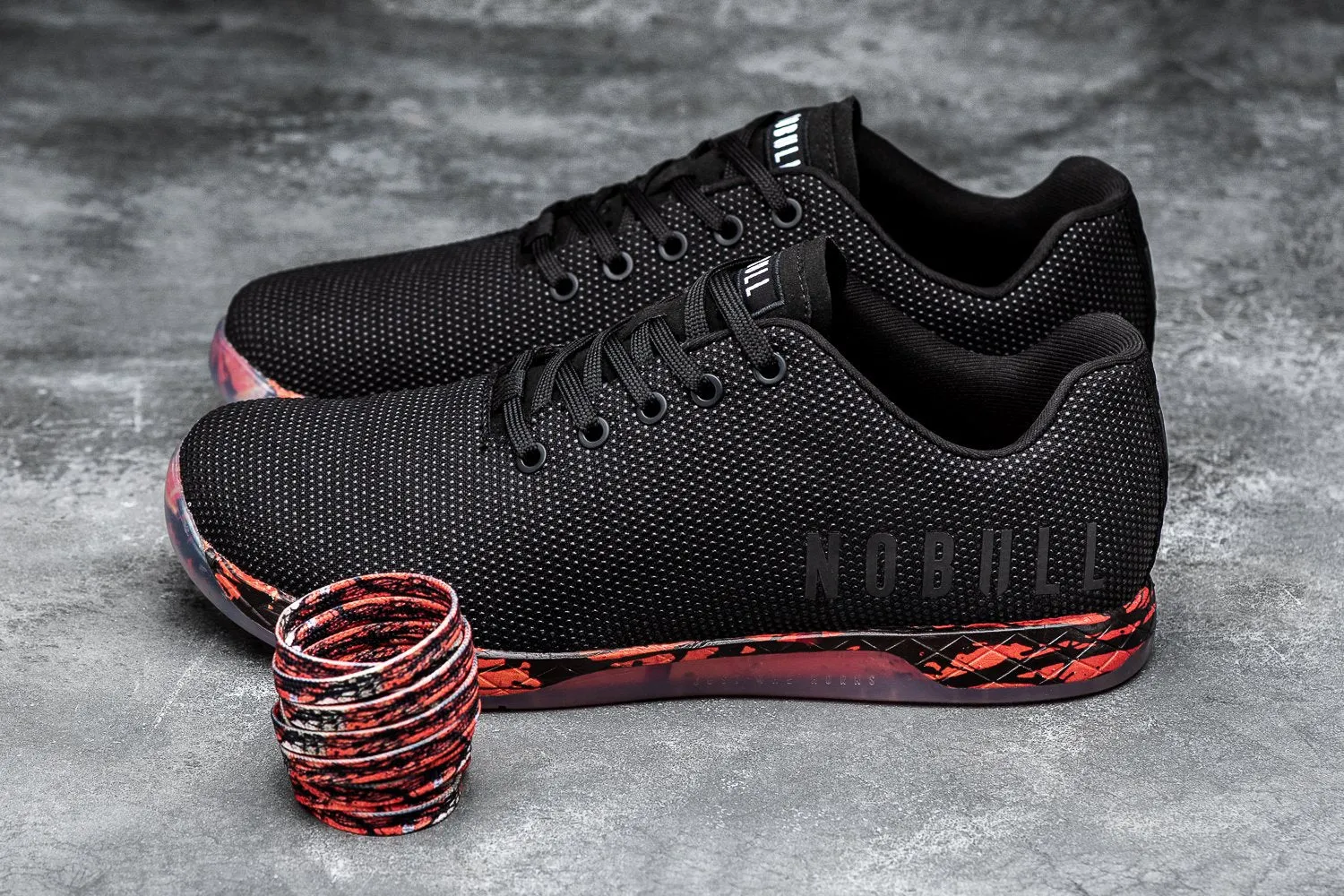 BLACK SPILL TRAINER (MEN'S)