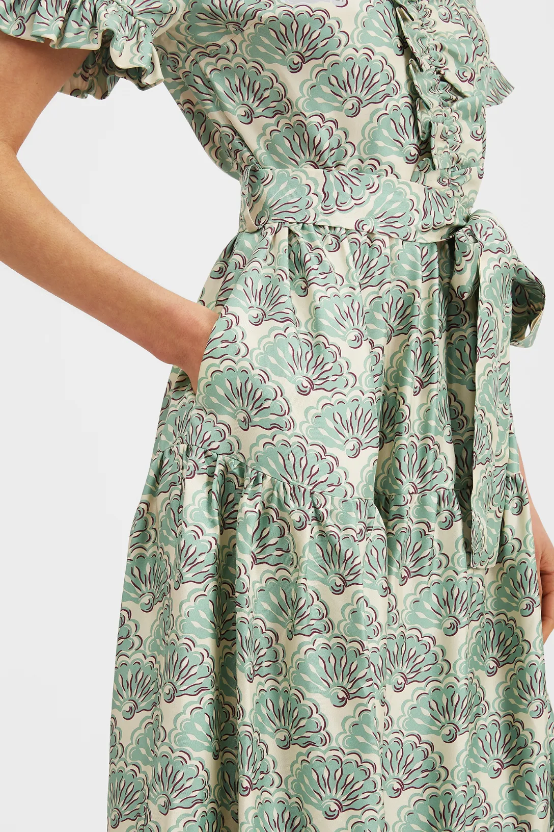 Long And Sassy Dress Fans