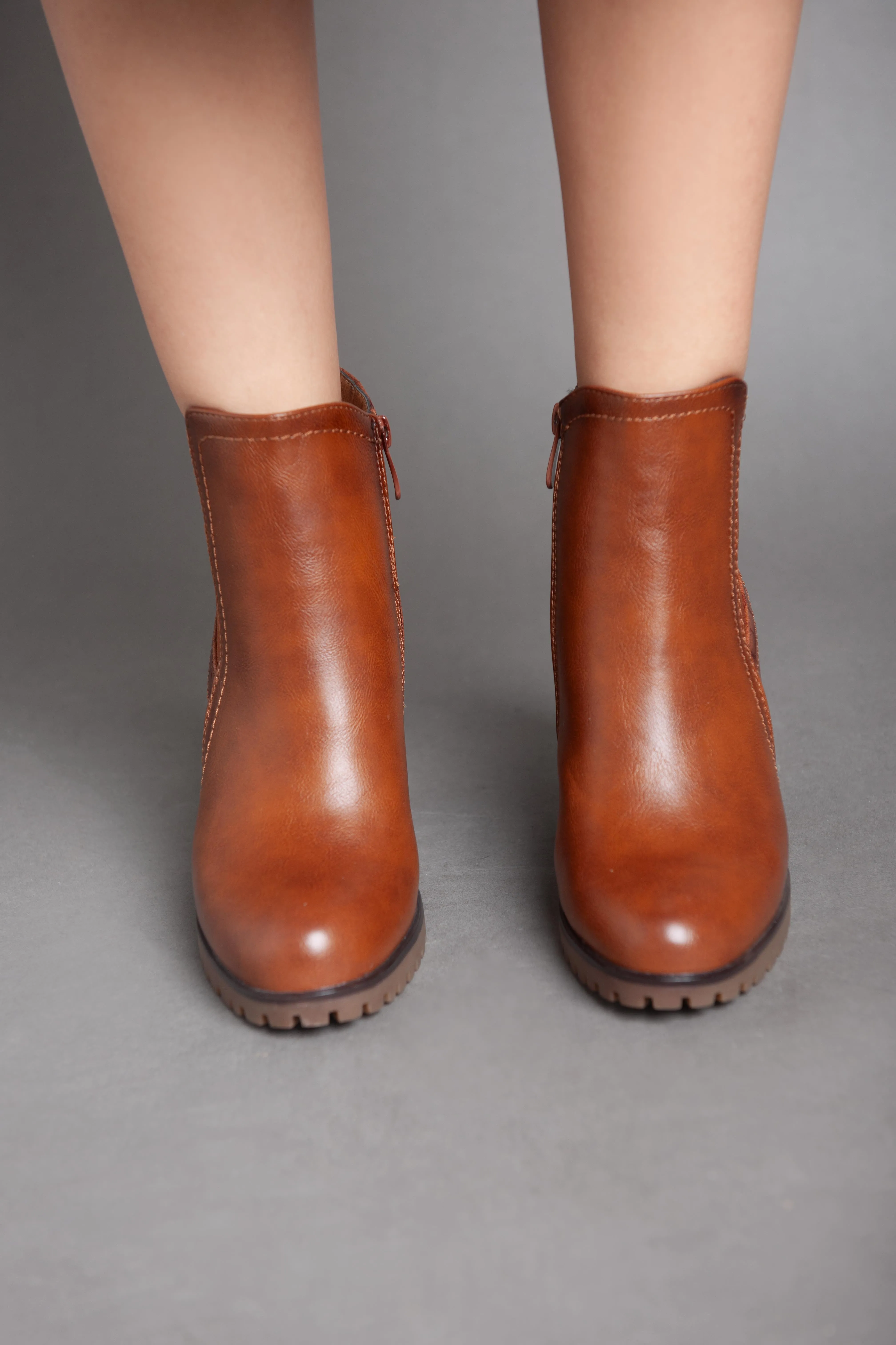 Shiny Classy Ankle Boot - Camel